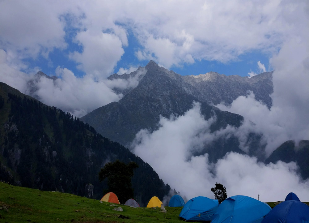 Best Taxi Company in Srinagar